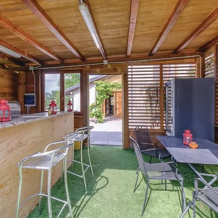 Gorgeous In -pd- With Kitchen *